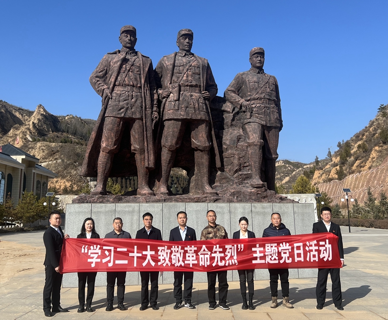231669189165777763.jpeg 合影留念.jpg